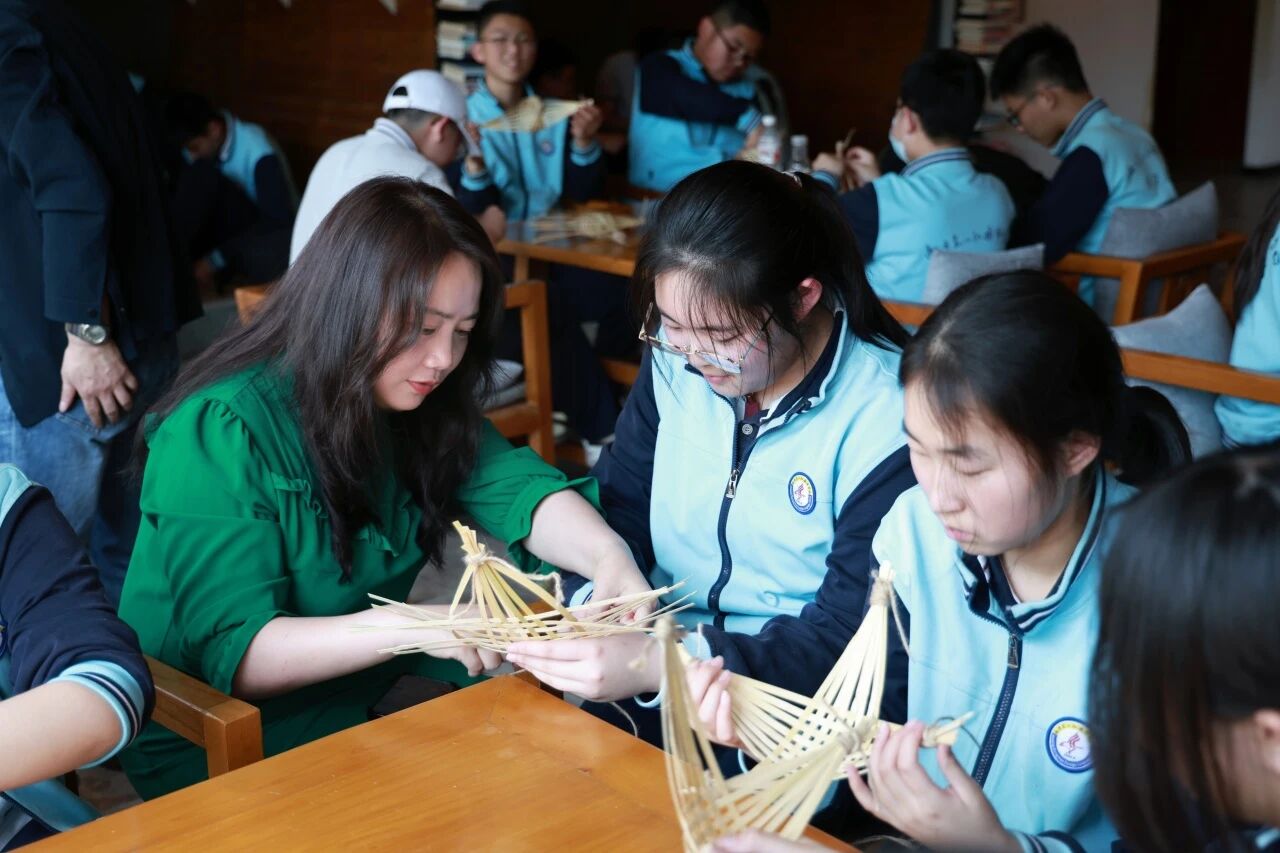 fb5944052c175997da0a096b6534f8fa.jpg fb5944052c175997da0a096b6534f8fa.jpg