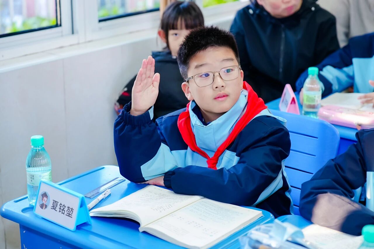 8fe1dd99971e97f81409641001147d73.jpg 8fe1dd99971e97f81409641001147d73.jpg