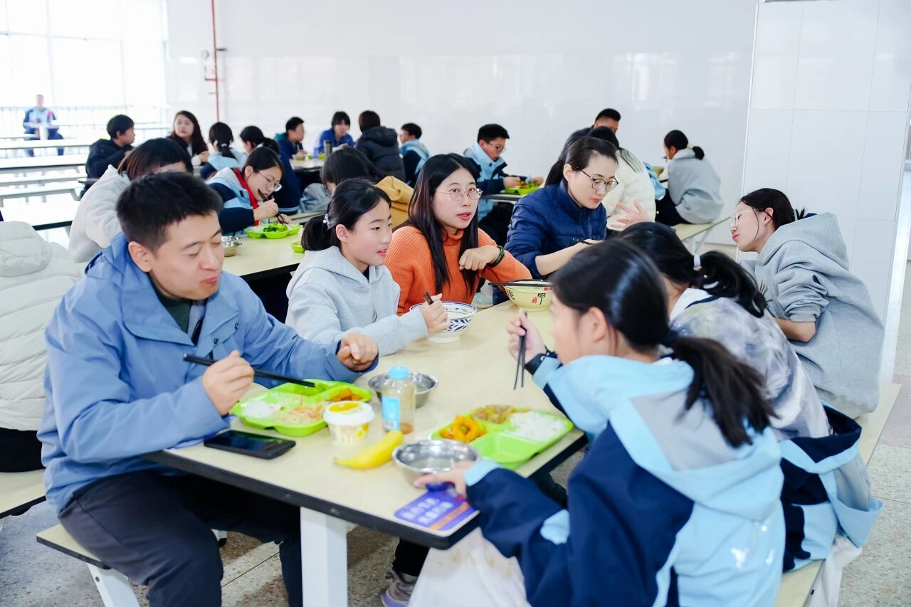 56a5d53e1d932f40bbe0de60235f502b.jpg 56a5d53e1d932f40bbe0de60235f502b.jpg