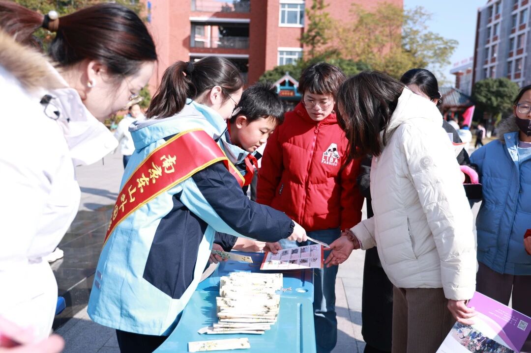 a62d83f1ef0286e8e59e24941b8ac1ba.jpg a62d83f1ef0286e8e59e24941b8ac1ba.jpg