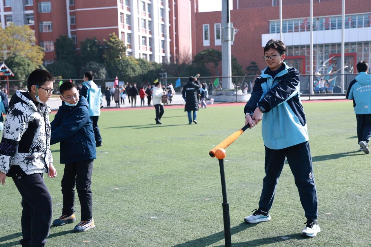 ebdadd4a3e336475d3d4aca5cbb93654.jpg ebdadd4a3e336475d3d4aca5cbb93654.jpg