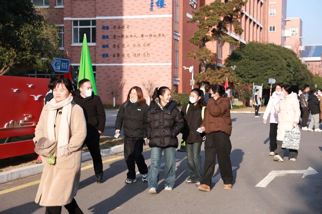 a16953df4383f1577f8557769c4742c1.jpg a16953df4383f1577f8557769c4742c1.jpg