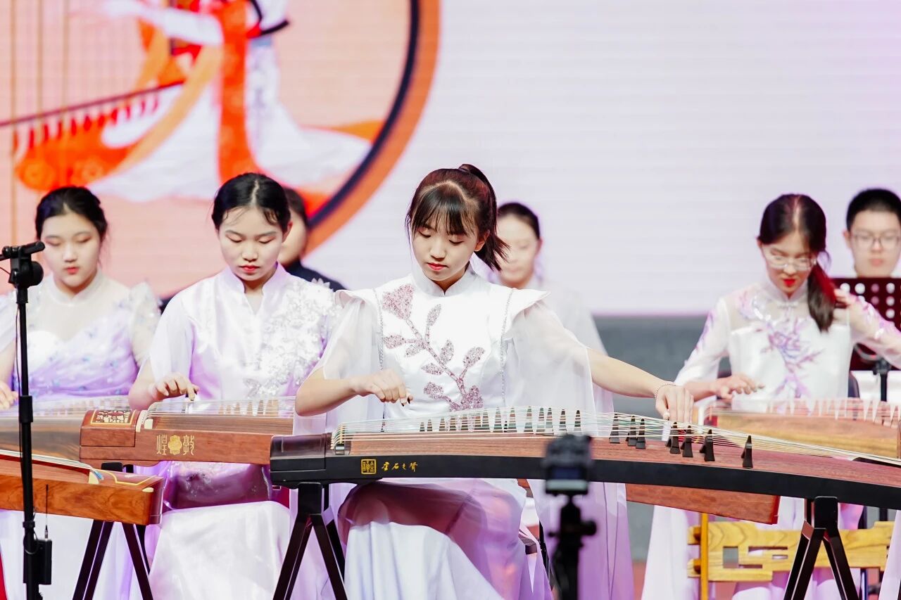 2837022a789eb9f8e2480f15428559fc.jpg 2837022a789eb9f8e2480f15428559fc.jpg