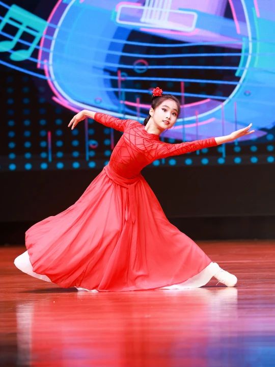 5f205b7afa029f04a8f44f6cb18300d4.jpg