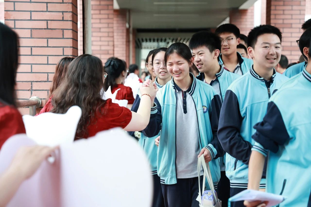 cf6a63630f58131be99524dd37a57361.jpg