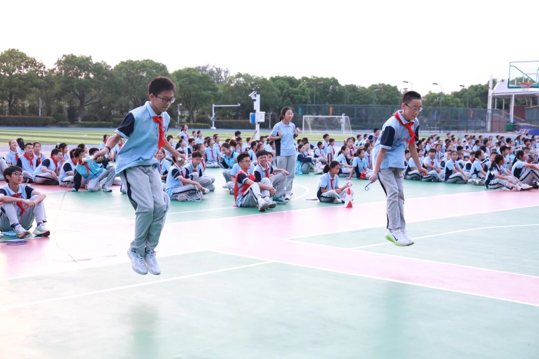 9509404af57adb81ad7ee2c45e0188b2.jpg