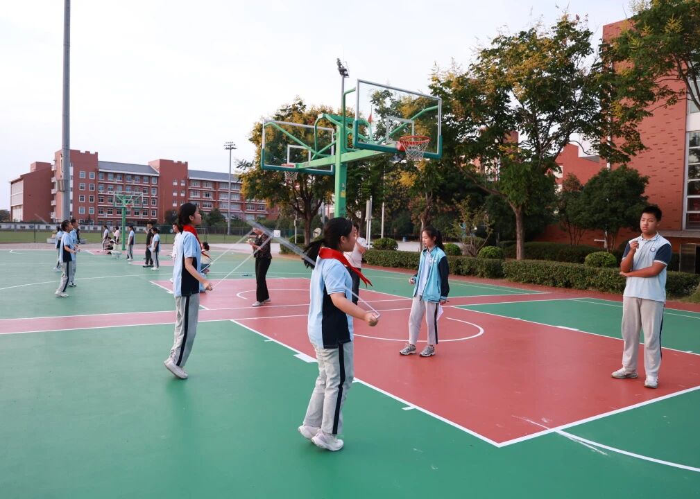 0d92abb45575180c329231ddc45c0ec1.jpg